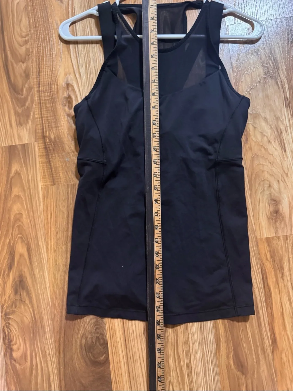 Lululemon Running In The City Tank Black Size 6